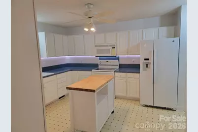 107 Forrest Glenn Court, King, NC 27021 - Photo 36