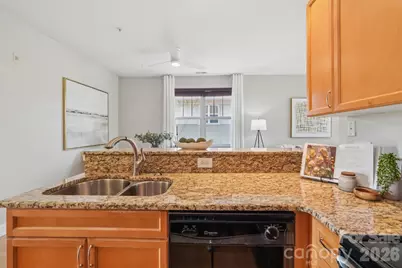 1308 Kenilworth Avenue #432, Charlotte, NC 28203 - Photo 14