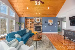 11 Briar Ridge Dr, Fairview, NC 28730 - Photo 10