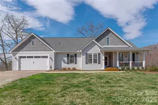11 Briar Ridge Dr, Fairview, NC 28730 - Photo 2