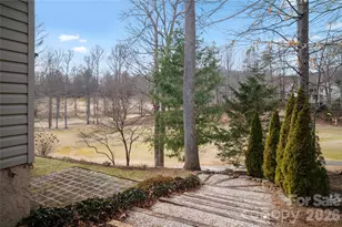 105 Fairway Knoll Dr, Hendersonville, NC 28739 - Photo 8