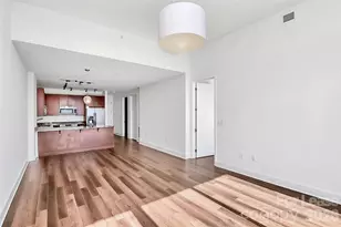 215 Pine Street N, Charlotte, NC 28202 - Photo 18