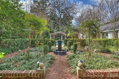 1136 Queens Road, Charlotte, NC 28207 - Photo 36