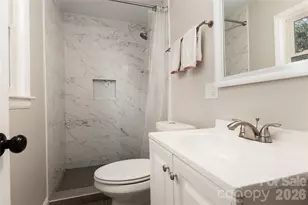 1933 Bentley Pl, Charlotte, NC 28205 - Photo 16