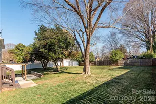 1933 Bentley Pl, Charlotte, NC 28205 - Photo 22