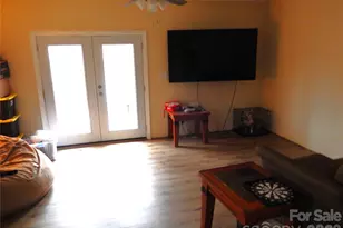 549 Brent Rd, Raleigh, NC 27606 - Photo 2