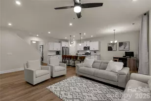 17010 Dogwood Crk Ln, Charlotte, NC 28278 - Photo 14