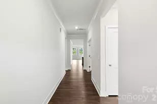 648 River Btm Rd, Fletcher, NC 28792 - Photo 6