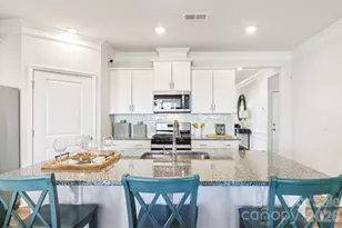 648 River Btm Rd, Fletcher, NC 28792 - Photo 6