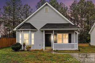 6648 Hampton Way Dr, Charlotte, NC 28213 - Photo 2