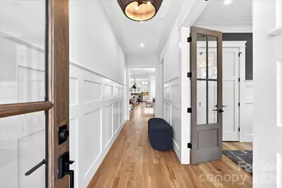 1718 Seifert Circle, Charlotte, NC 28205 - Photo 8