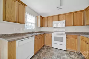 1236 Autumn Breeze Ct, Rock Hill, SC 29732 - Photo 8