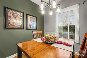 3206 Selwyn Farms Ln, Charlotte, NC 28209 - Photo 10