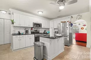 116 Brooks Dr, Stanley, NC 28164 - Photo 8