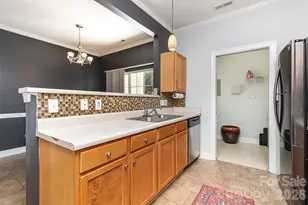 2108 Sardony Ln, Charlotte, NC 28213 - Photo 8