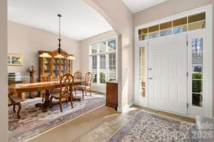 1410 Mountain Meadow Dr, Hendersonville, NC 28739 - Photo 6