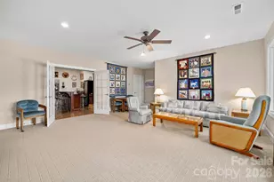 1410 Mountain Meadow Dr, Hendersonville, NC 28739 - Photo 30