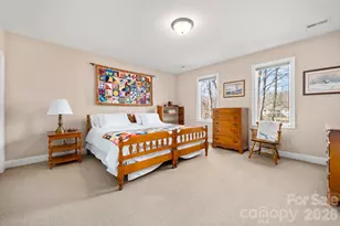 1410 Mountain Meadow Dr, Hendersonville, NC 28739 - Photo 36