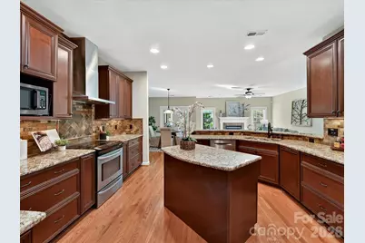 6711 Lyndonville Drive, Charlotte, NC 28277 - Photo 18
