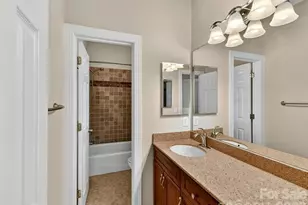 6711 Lyndonville Dr, Charlotte, NC 28277 - Photo 28