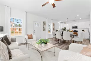 6717 Brushwood Dr, Charlotte, NC 28262 - Photo 2