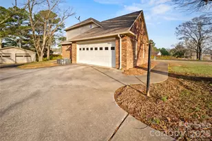 96 Valley Dr, Badin, NC 28009 - Photo 32