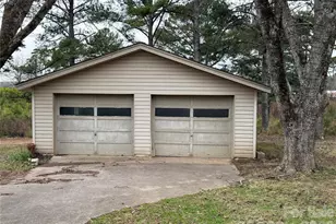 96 Valley Dr, Badin, NC 28009 - Photo 24