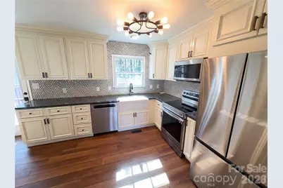 7700 Meadowdale Lane, Charlotte, NC 28212 - Photo 12