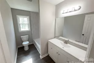 7700 Meadowdale Ln, Charlotte, NC 28212 - Photo 16