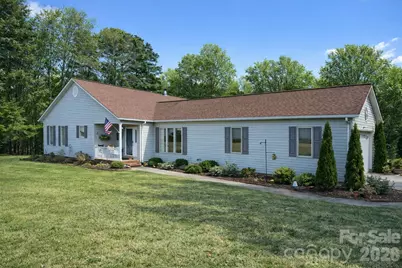 411 27th Avenue Circle NW, Hickory, NC 28601 - Photo 1