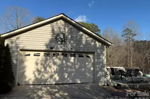 411 27th Ave Cir NW, Hickory, NC 28601 - Photo 16