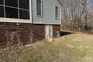 411 27th Ave Cir NW, Hickory, NC 28601 - Photo 6