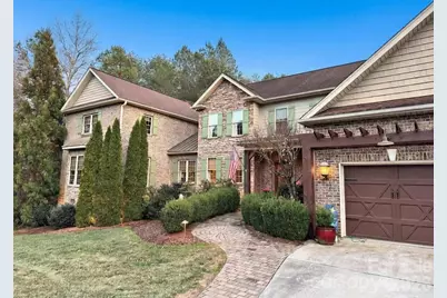 4852 Brookridge Drive NE, Hickory, NC 28601 - Photo 2