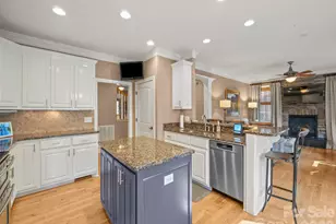 4852 Brookridge Dr NE, Hickory, NC 28601 - Photo 28