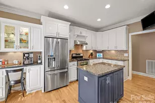 4852 Brookridge Dr NE, Hickory, NC 28601 - Photo 26