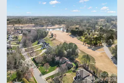 4852 Brookridge Drive NE, Hickory, NC 28601 - Photo 14