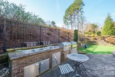 4852 Brookridge Drive NE, Hickory, NC 28601 - Photo 10