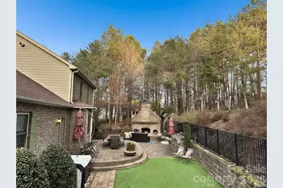 4852 Brookridge Drive NE, Hickory, NC 28601 - Photo 4