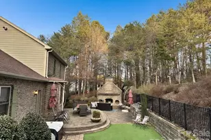 4852 Brookridge Dr NE, Hickory, NC 28601 - Photo 4