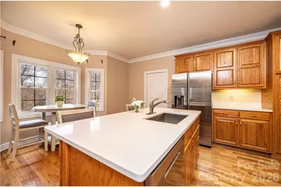 2640 Ironwood Drive, Hickory, NC 28602 - Photo 8