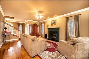 2640 Ironwood Dr, Hickory, NC 28602 - Photo 6