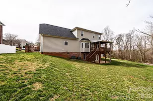 2640 Ironwood Dr, Hickory, NC 28602 - Photo 36