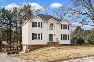 22 31st Ave Ct NE, Hickory, NC 28601 - Photo 2