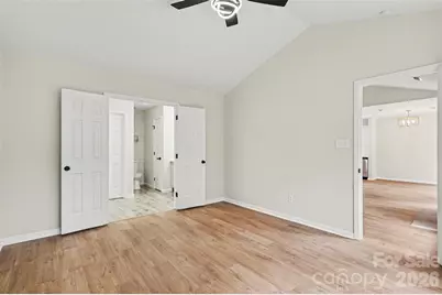 10327 Creswell Court, Charlotte, NC 28215 - Photo 16