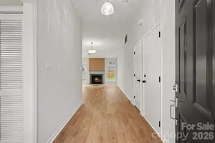 10327 Creswell Ct, Charlotte, NC 28215 - Photo 4