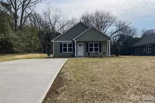 159 W Pine St, Norwood, NC 28128 - Photo 2