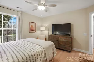 885 Autumn Rain Ln, Charlotte, NC 28209 - Photo 16