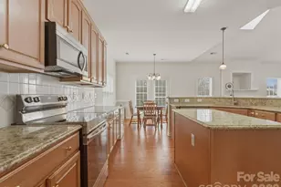 6017 Lowergate Dr, Waxhaw, NC 28173 - Photo 8