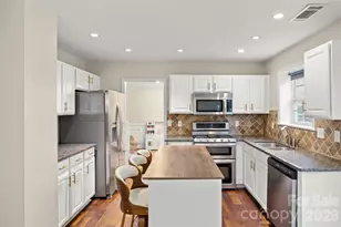 14339 Crown Harbor Dr, Charlotte, NC 28278 - Photo 8