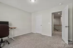 8109 Overmeadow Ln, Charlotte, NC 28269 - Photo 16